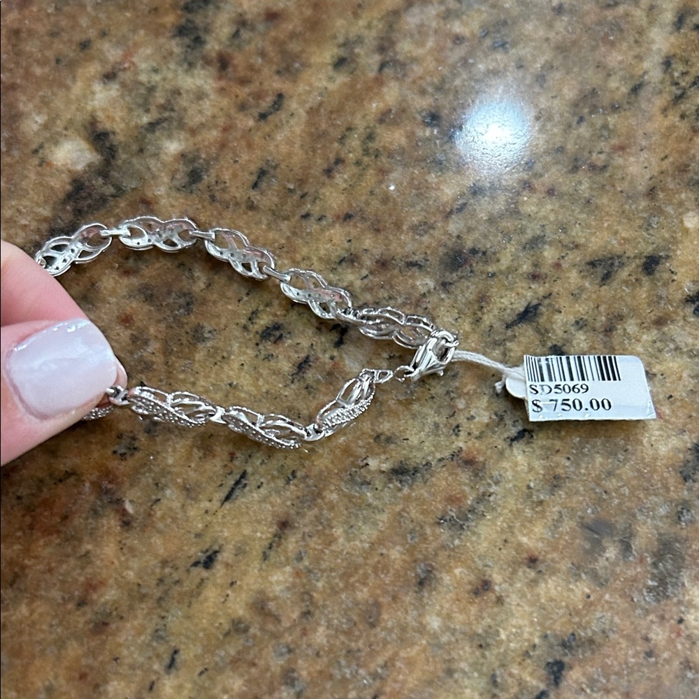 JCPenney Silver Twisted Link Bracelet
